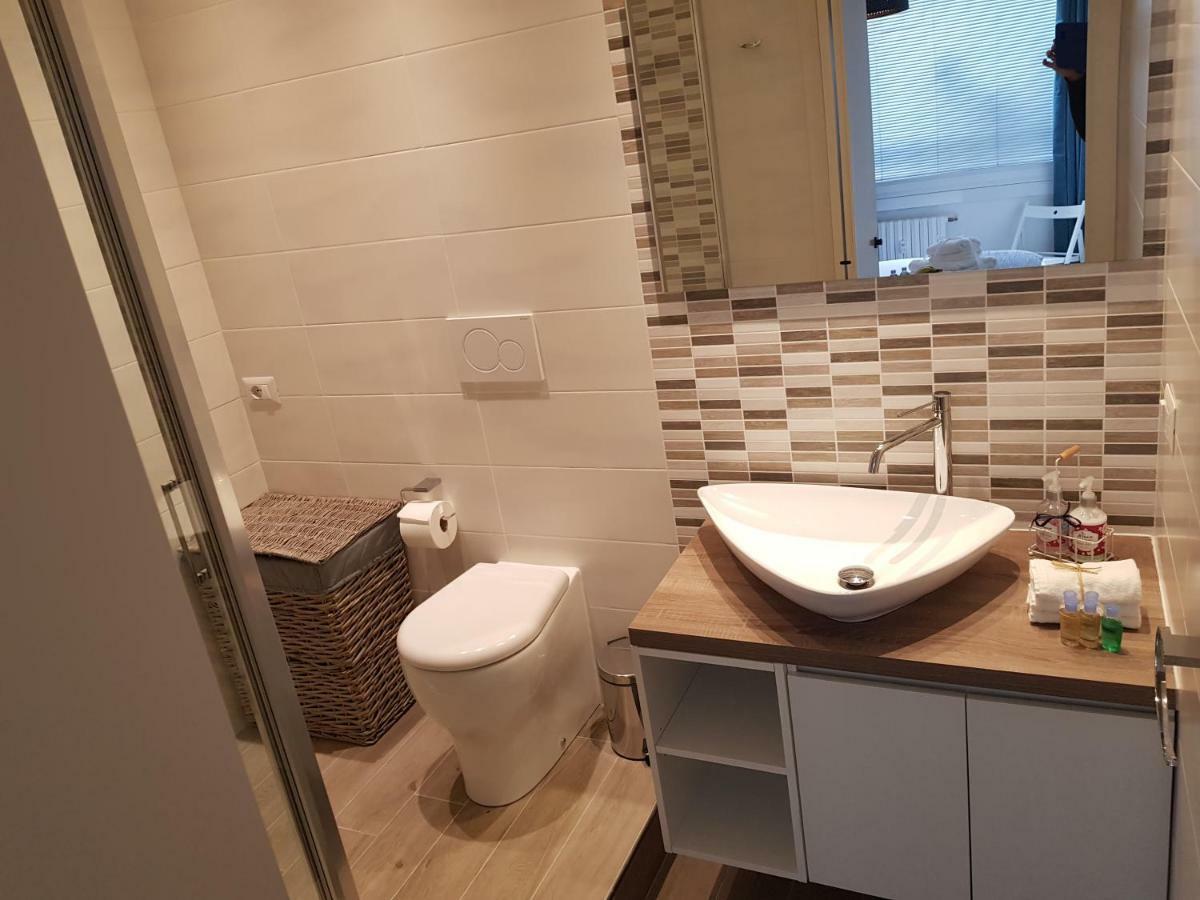 M.H.S. Appartement Milaan Buitenkant foto